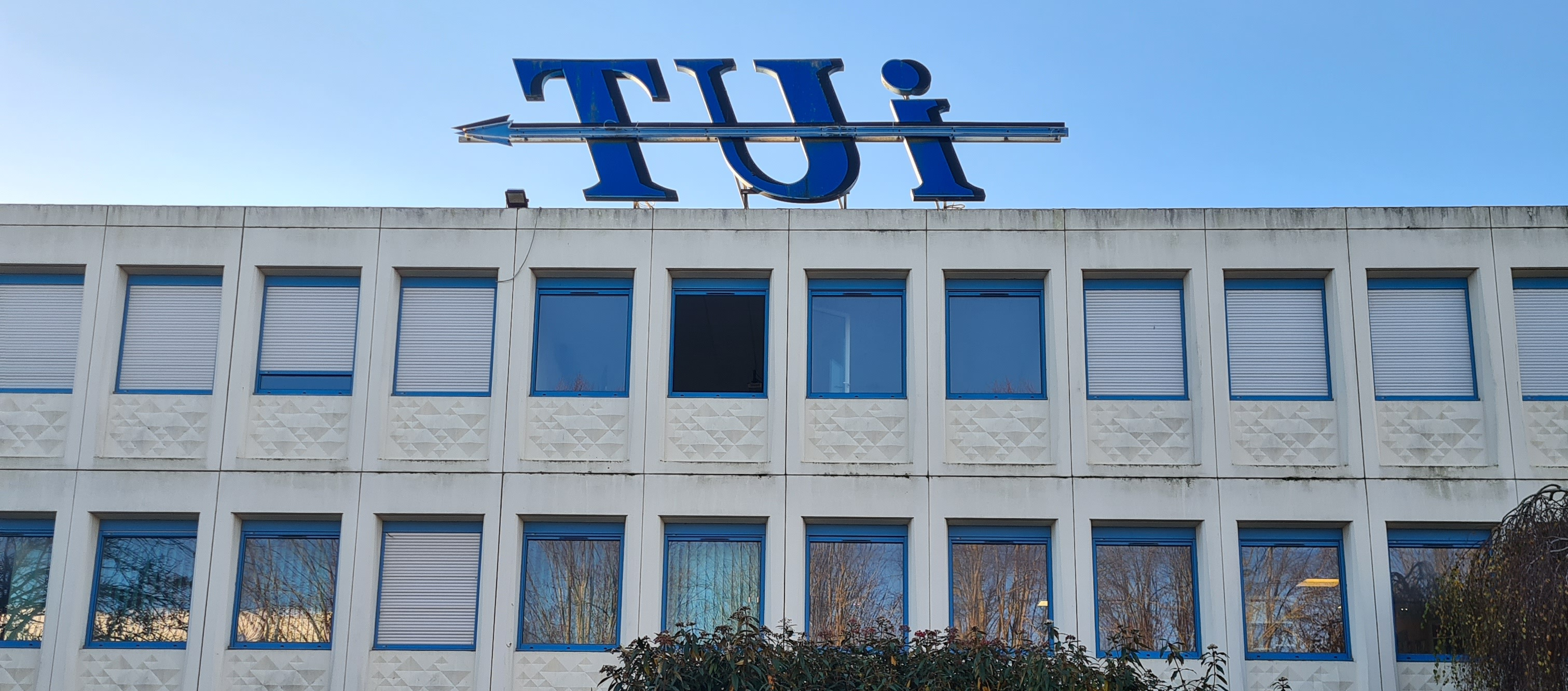 facade du TUI de Yasro